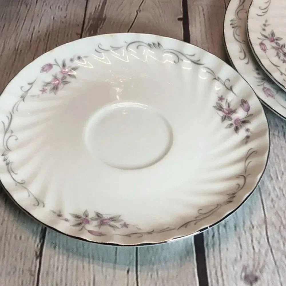 5pc vintage porcelain china Gold Standard dinnerware made in Japan - Picture 5 of 11